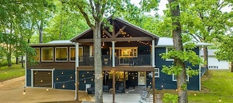 Lakeside Paradise | Hot Tub | Superb Location