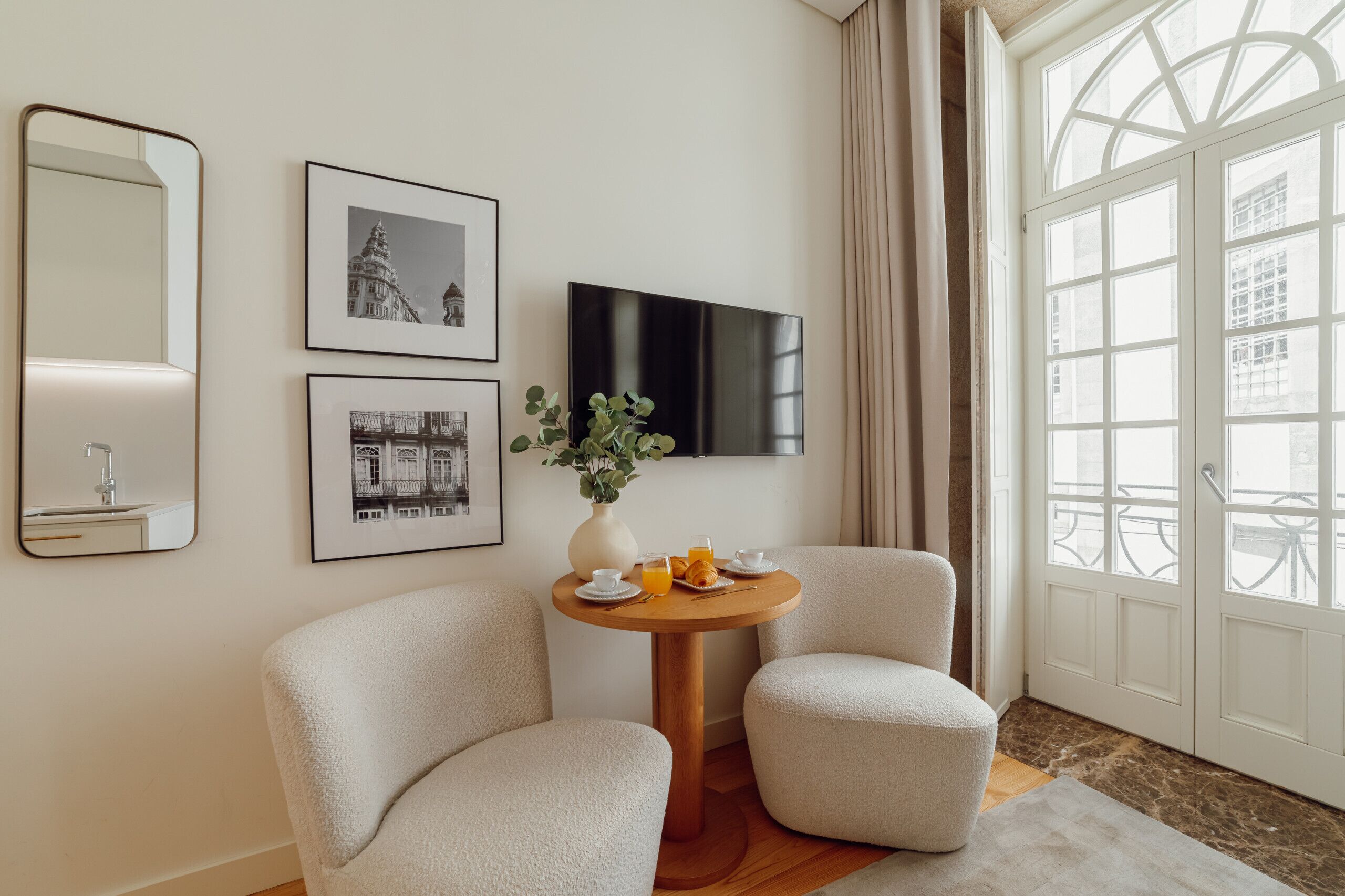 Clérigos Boutique Apartment B by Homing