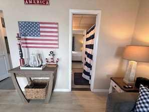 1 bedroom, desk, WiFi, wheelchair access - 1BR Suite 1 Block Beach/Boards/Fun/Elevator (Ocean City)