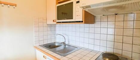 冷蔵庫、食器洗い機