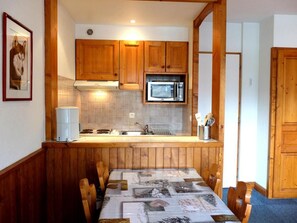 Fridge, microwave, dishwasher