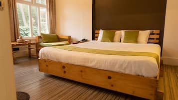 Standard Double Room | 1 bedroom, premium bedding, pillowtop beds, desk