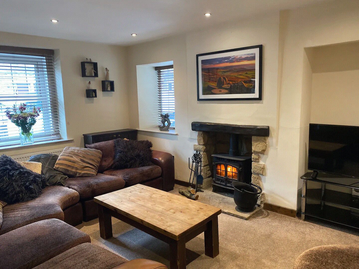 Wayside, 3 Bedroom Peak District Cottage With EV Parking