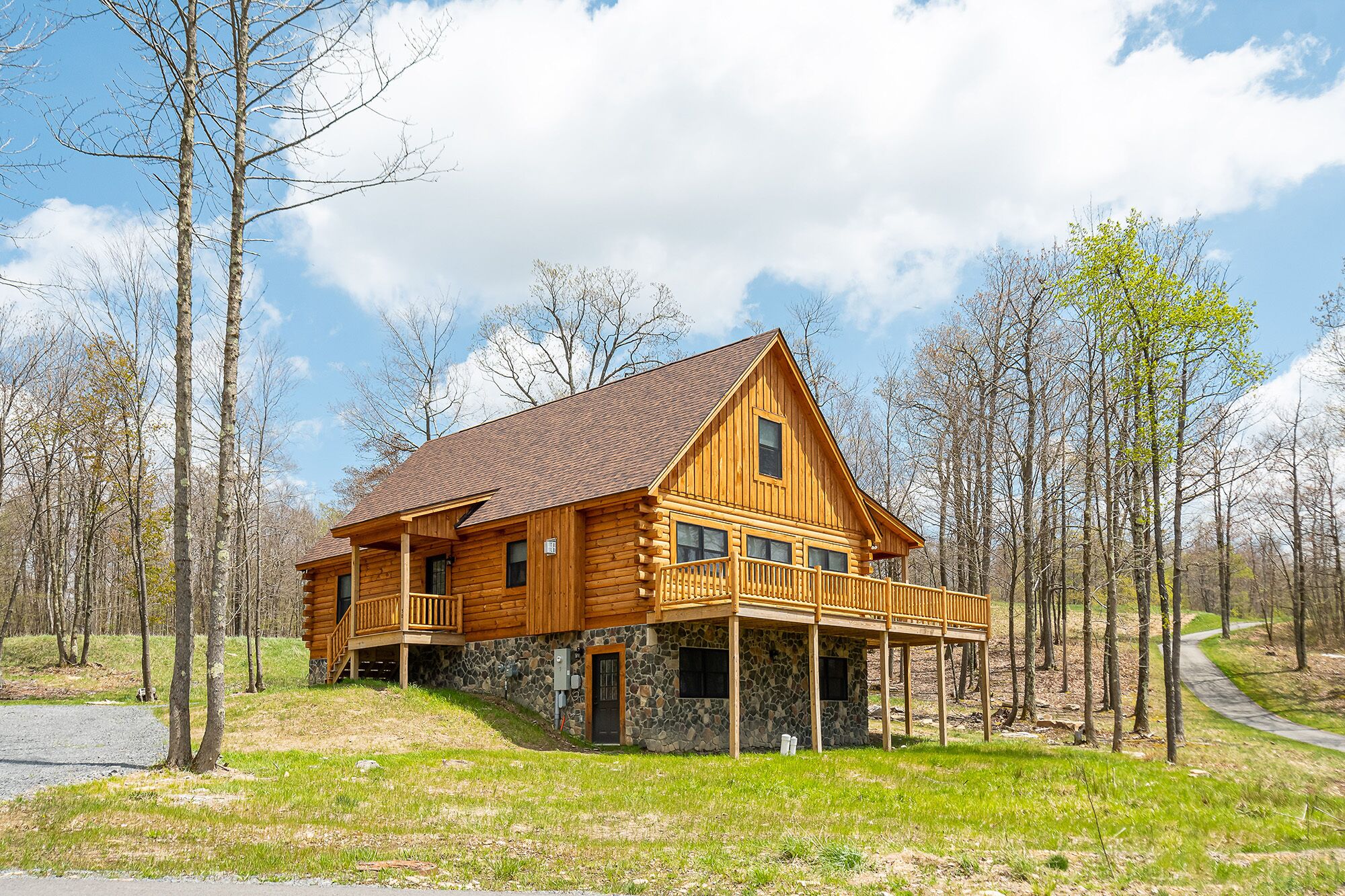 John's Place | Pet-Friendly Cabin, Wooded Views, Minutes to Wisp!
