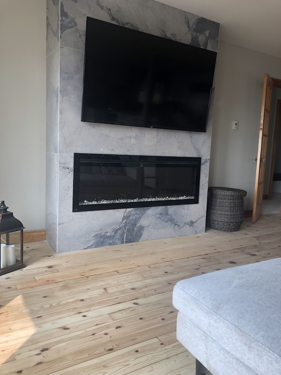 Pigeon Lake Luxury Close To Town Of Bobcaygeon - Bobcaygeon