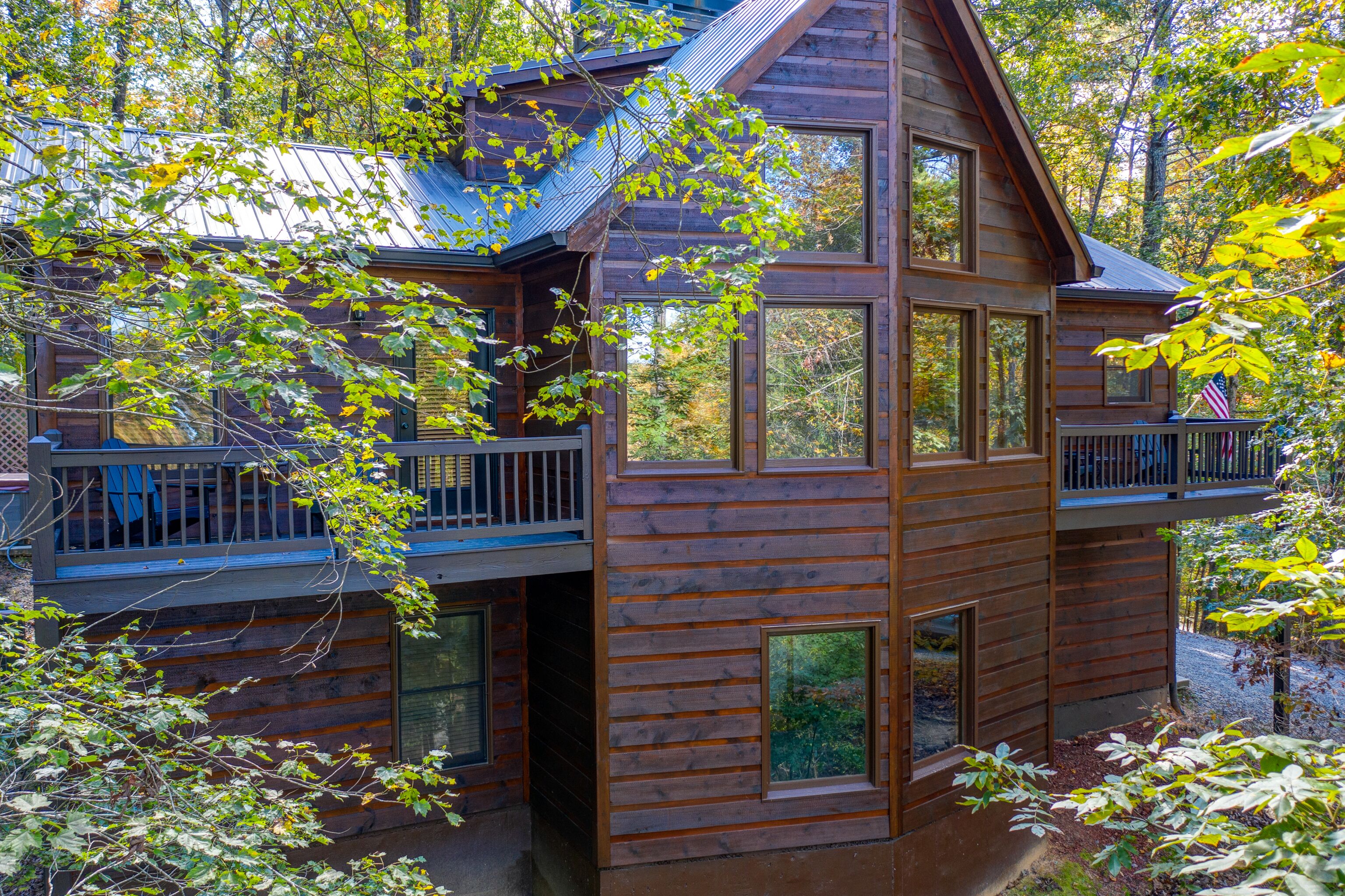 Buck Valley Lodge | Open Air Deck