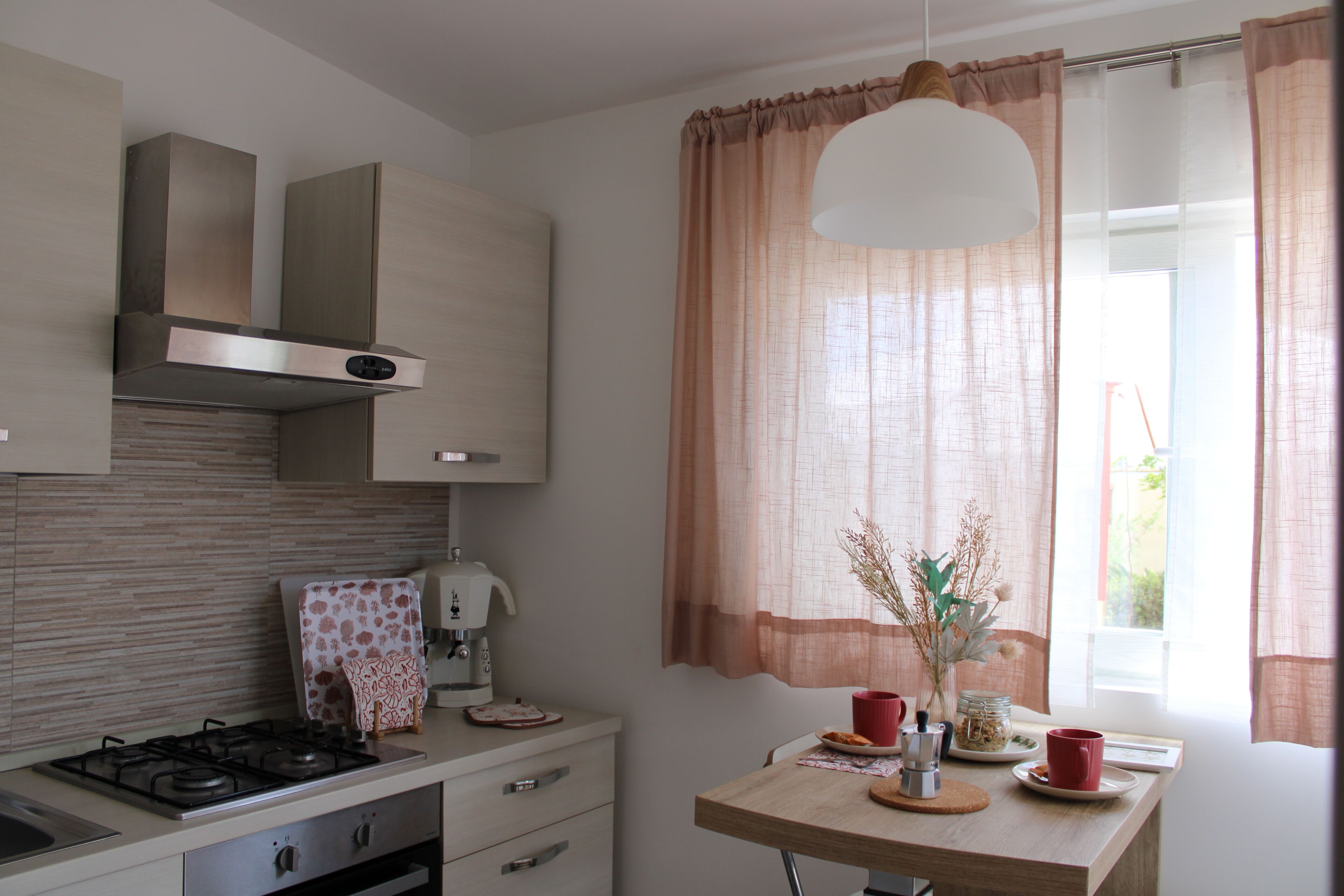 Minicasa con ampio spazio verde attrezzato