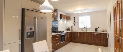 Fridge, dishwasher, electric kettle, toaster