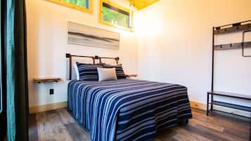 1 多间卧室、上网接入、床单