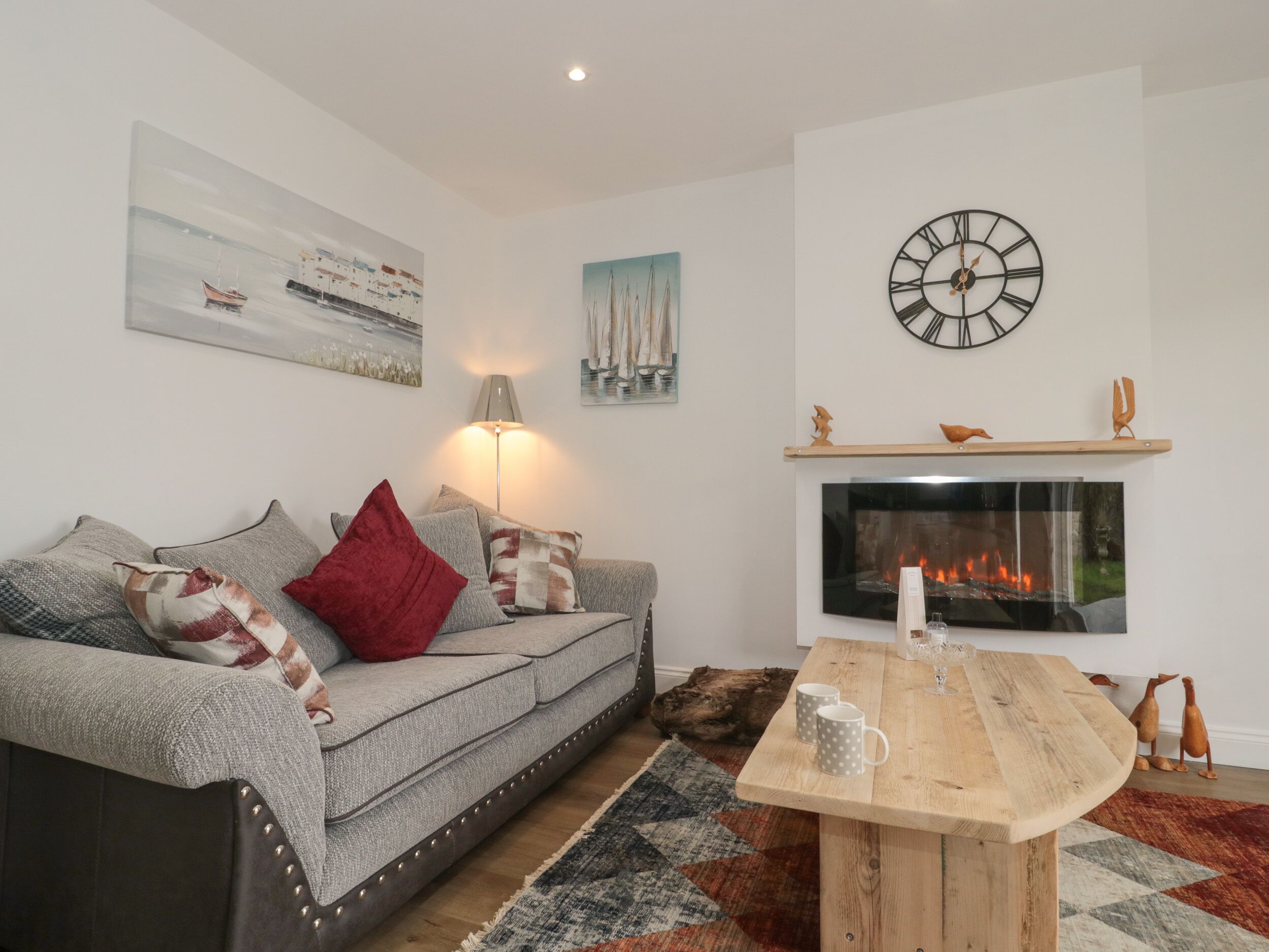 The Hideaway, Pet Friendly, With Hot Tub In Brean - Brean