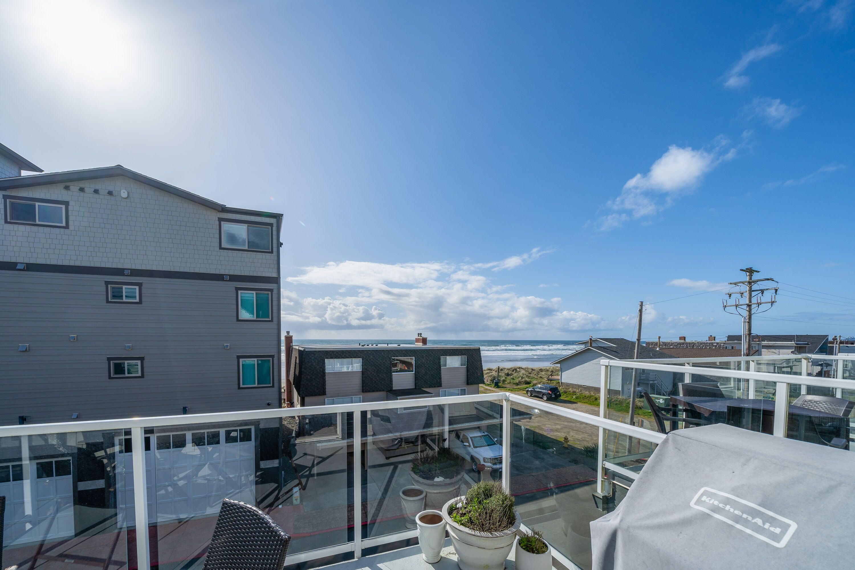 Three level town home with Ocean/Mountain Views and Easy Beach Access.