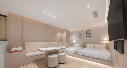 Hound Hotel Sungshin Women's University Branch