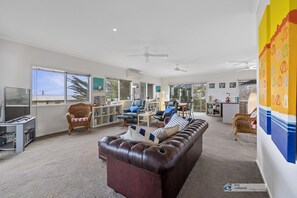 Smart-TV og DVD-spiller