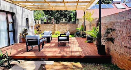 Mellow 2 bedroomed cottage - 2083