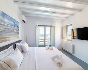 8 chambres, coffres-forts dans les chambres, fer et planche à repasser