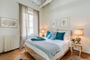 4 Schlafzimmer, Bügeleisen/Bügelbrett, kostenloses WLAN