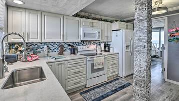 Apartment (1 Bedroom) | Interior