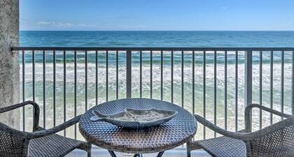 Walk to Ocean: Bright Daytona Beach Condo!