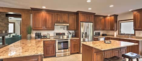 House (3 Bedrooms) | Interior