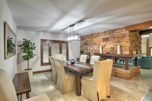 Interior - The Peacock Farm Largo Home + Outdoor Oasis! (Seminole)