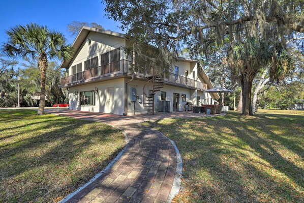 House (3 Bedrooms) | Front of property