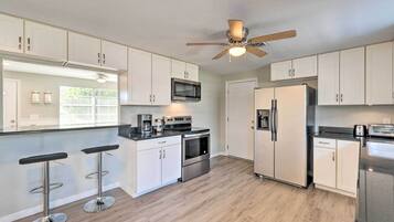 House (4 Bedrooms) | Bahagian dalam