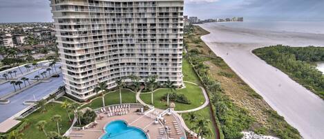 Apartment (2 Bedrooms) | Exterior