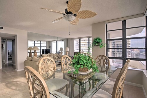 Beachfront Marco Island Resort Condo w/ Pool!