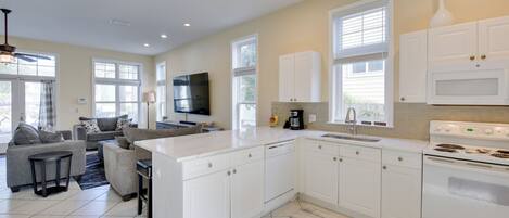 House (4 Bedrooms) | Interior