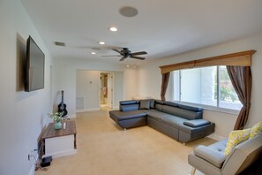 Casa (3 Bedrooms) | Interior