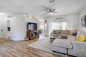 House (3 Bedrooms) | Interior