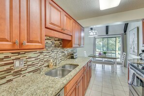 Apartment (2 Bedrooms) | Interior - Bright Miramar Beach Condo - Walk to Beach! (Miramar Beach)