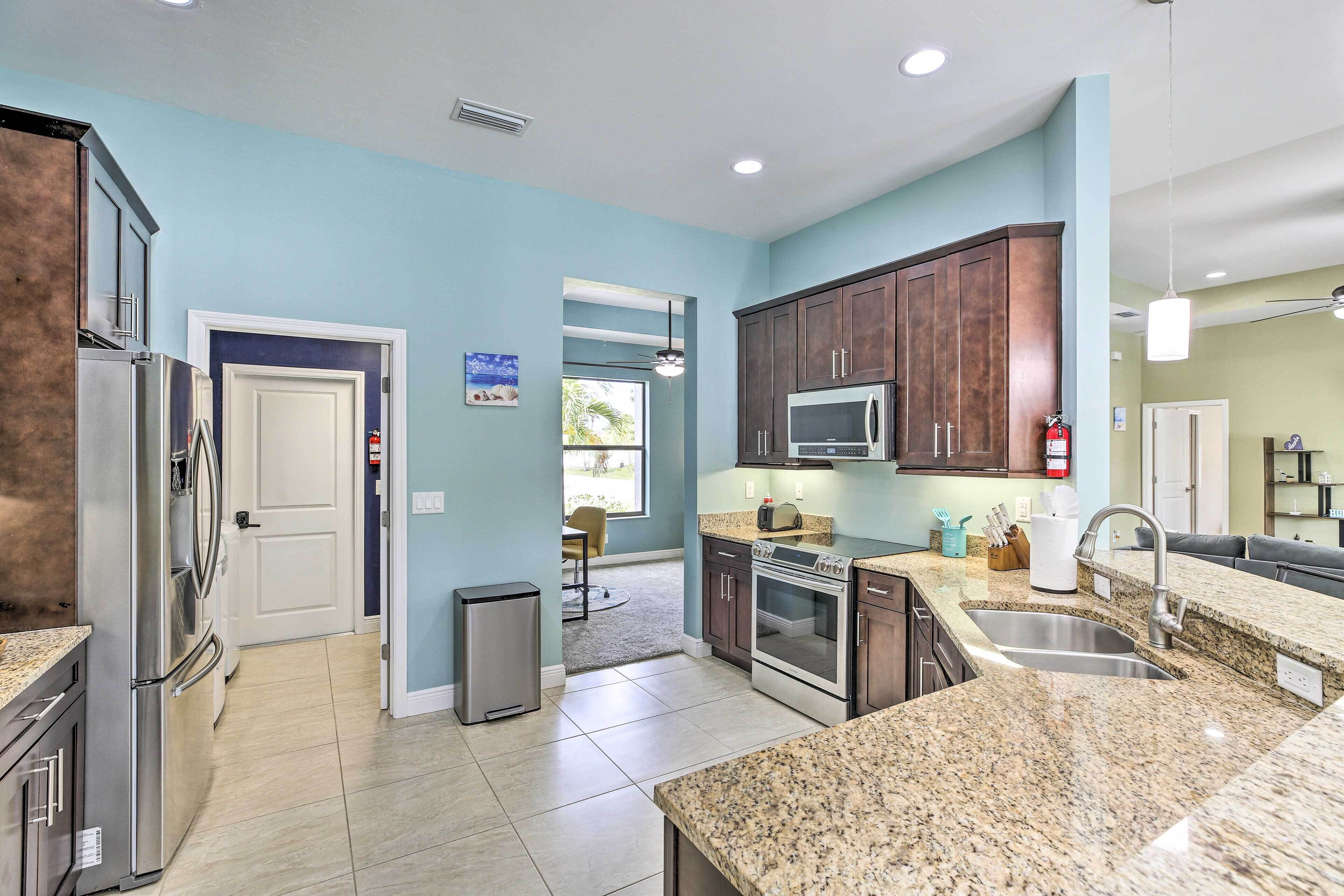 Canal-front Cape Coral Home w/ Office & Grill