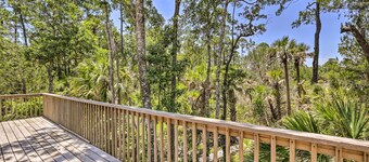Bright Steinhatchee Home: Proximity to Ocean!