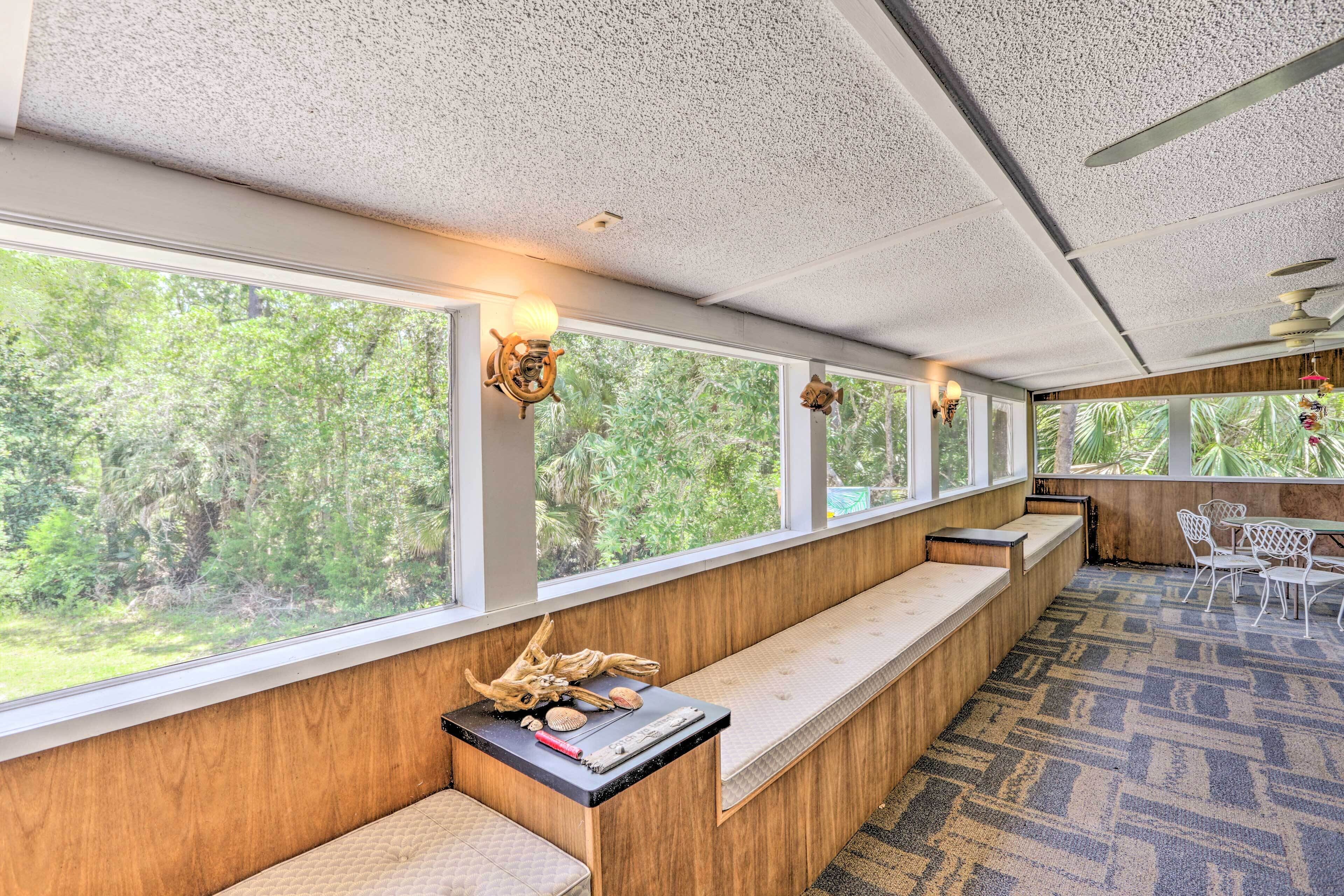 Bright Steinhatchee Home: Proximity to Ocean!