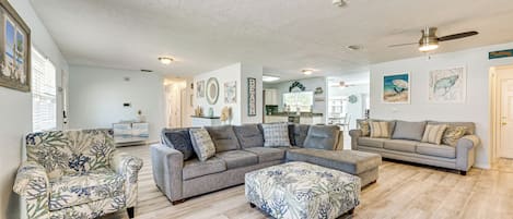 House (4 Bedrooms) | Front of property