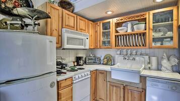 Apartment (1 Bedroom) | Interior