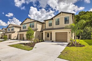 Apartment (3 Bedrooms) | Interior - Brand New Fort Myers Townhome: Community Pool (Alva)