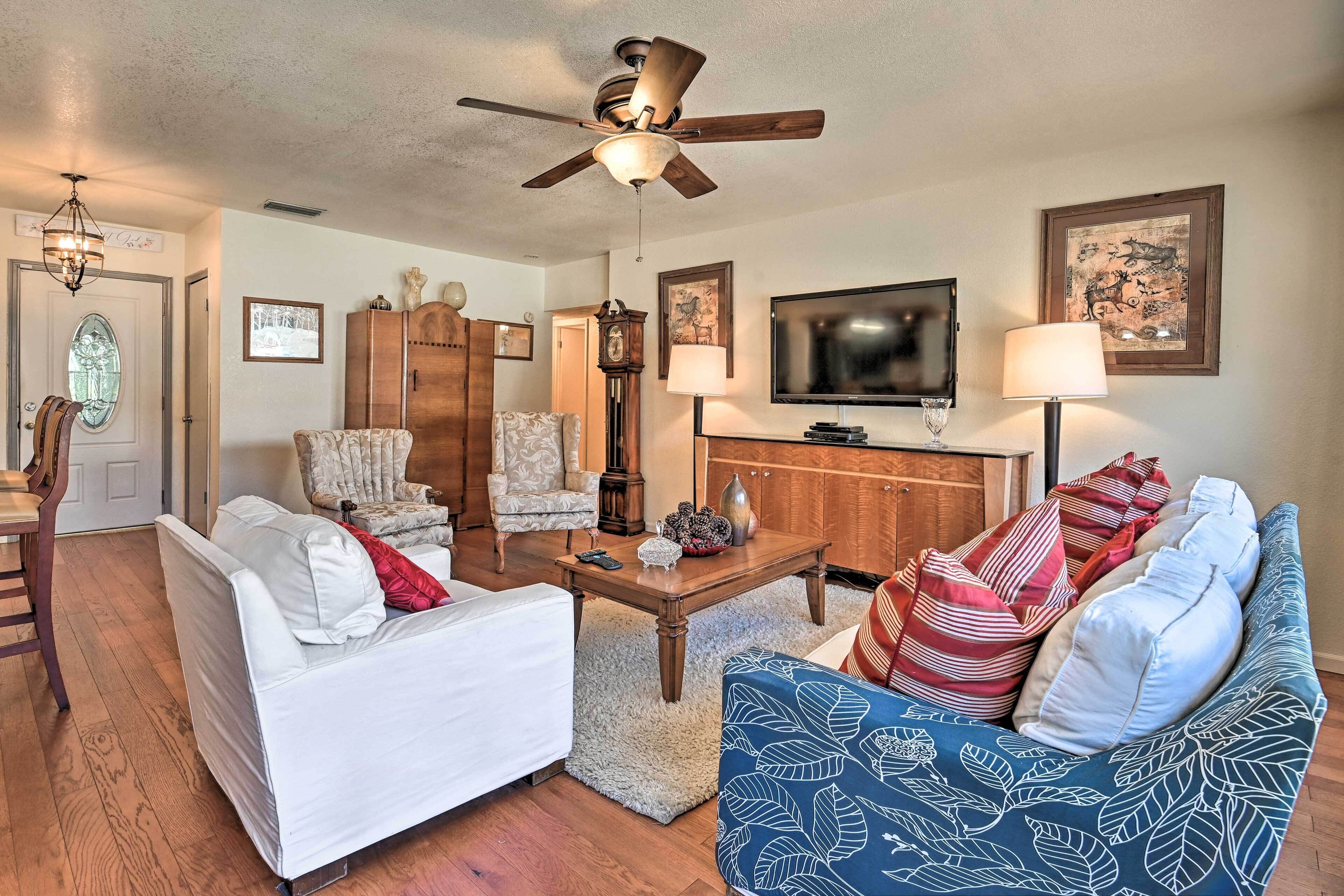 House (3 Bedrooms) | Interior