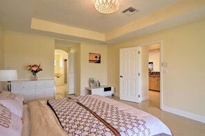 House (4 Bedrooms)