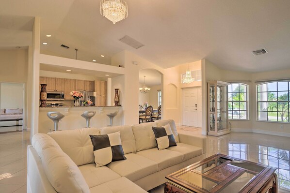 DVD-spiller og bøker