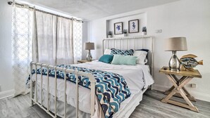 Unclassified image, 2 of 26, button - Central Pompano Beach Home < 3 Mi to Ocean! (Pompano Beach)