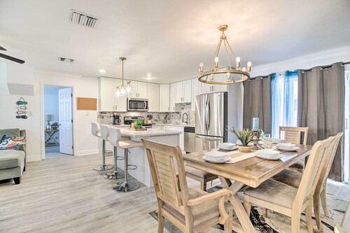 Central Pompano Beach Home < 3 Mi to Ocean!