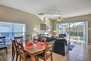 House (5 Bedrooms) | Interior