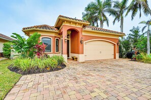 Interior - Coastal Naples Getaway ~ 2 Mi to Beaches! (Naples)