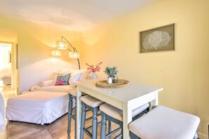 Interior - Comfortable Siesta Key Condo w/ Pool Access! (Siesta Key)