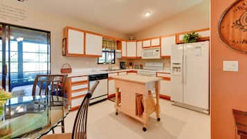 Villa (2 Bedrooms) | Interior