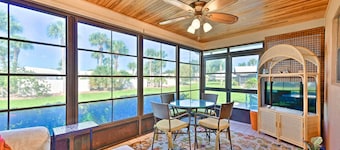 Grill, Lanai & Pool Access: Charming Sebring Villa