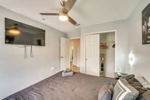 Apartment (3 Bedrooms) | Interior - Chic Florida Retreat ~ 7 Mi to Walt Disney World! (Kissimmee)