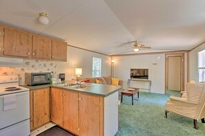 House (2 Bedrooms) | Interior